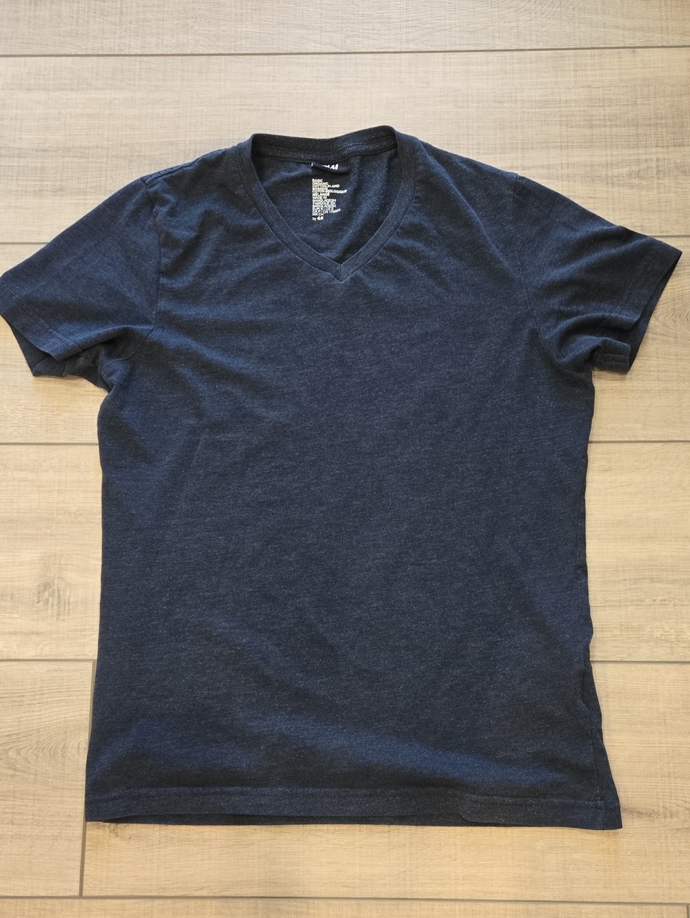 H&M Men's Heather Navy V-Neck Short Sleeve Tee